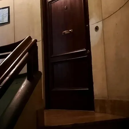 Damarte A Due Passi Dal Politeama