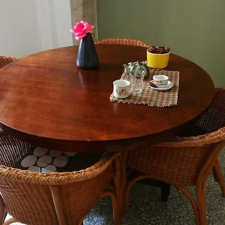 Damarte A Due Passi Dal Politeama Apartament