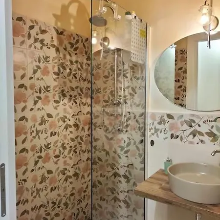 Damarte A Due Passi Dal Politeama Apartament