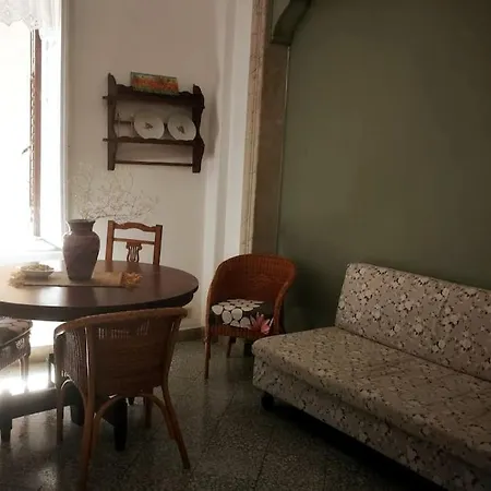 Damarte A Due Passi Dal Politeama *